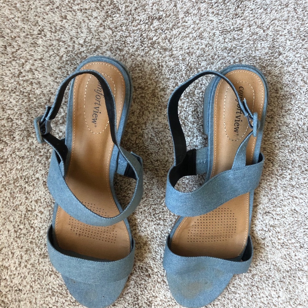 Sky Blue Sandals. 12WW (wide width)
